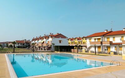 Rosolina Mare 651: Acqua, Cielo, Piscina, Azzurro, Costruzione, Tempo Libero, Materiale Composito, Immobiliare, Casa, Ricreazione