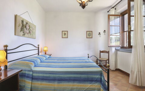 Terricciola 603: Camera Da Letto, Letto, Camera, Mobilia, Proprietà, Lenzuolo, Telaio Del Letto, Interior Design, Soffitto, Bedding