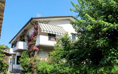 Marina di Massa 621: Casa, Proprietà, Casa, Costruzione, Villetta, Immobiliare, Zona Residenziale, Architettura, Quartiere, Botanica