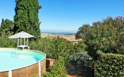 Orciatico 636: Pianta, Acqua, Cielo, Albero, Piscina, Paesaggio Naturale, Mobili Da Esterno, Shade, Tempo Libero, Paesaggio