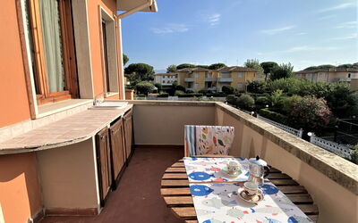 Palazzeta Iii 609.3: Nube, Cielo, Tavola, Tavolo, Proprietà, Mobilia, Montagna, Cibo, Dishware, Bicchieri