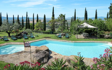 Roccastrada 617: Acqua, Cielo, Pianta, Nube, Proprietà, Fiore, Botanica, Albero, Natura, Azzurro