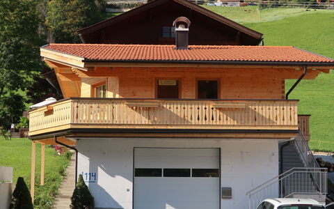 Wildschönau 688: Casa, Tetto, Proprietà, Costruzione, Casa, Immobiliare, Architettura, Auto, Veicolo, Facciata
