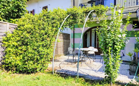 La Morra 601: Pianta, Proprietà, Finestra, Costruzione, Shade, Lotto, Vegetazione, Erba, Villetta, Paesaggio