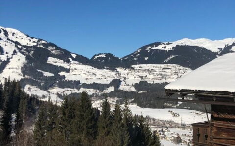 Alte Sahnealm: Cielo, Neve, Montagna, Nube, Albero, Pendenza, Pianta, Larice, Highland, Terreno