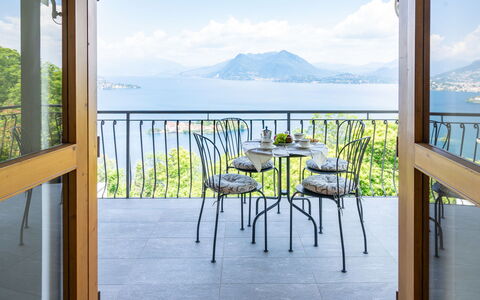 Stresa 613: Proprietà, Camera, Casa, Balcone, Mobilia, Costruzione, Vacanza, Interior Design, Immobiliare, Finestra