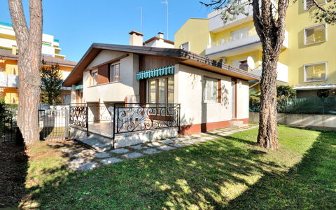 Bibione 658: Shade, Portico, Balcone, Recinzione, Corrimano, Struttura Esterna