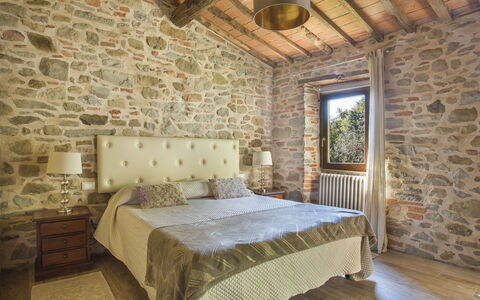 Aurora: Camera Da Letto, Letto, Camera, Mobilia, Proprietà, Telaio Del Letto, Parete, Soffitto, Interior Design, Costruzione