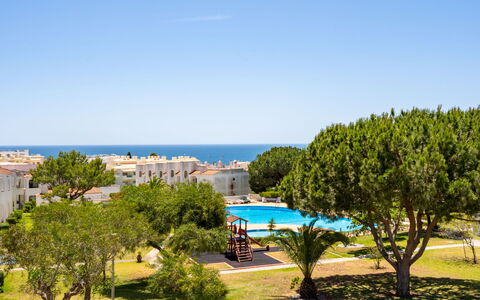 Quinta Do Torrejão: Cielo, Pianta, Acqua, Comunita 'Impianto, Albero, Azzurro, Lotto, Arecales, Erba, Paesaggio Naturale
