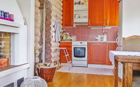 Käpälysmökki: Mobilia, Interior Design, Pavimentazione, Legna, Pavimento, Camera, Soffitto, Illuminazione, Casa, Pavimento In Legno