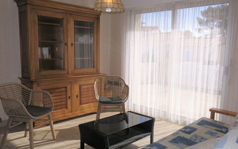 Les Algues: Mobilia, Proprietà, Costruzione, Legna, Comfort, Interior Design, Finestra, Pavimento, Pavimentazione, Soggiorno