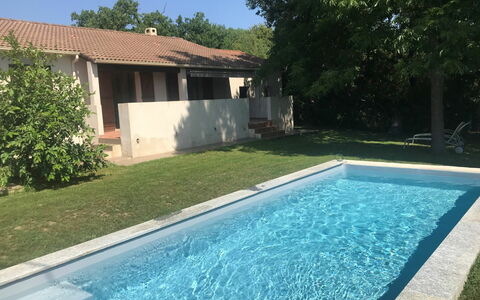 Agula Marina: Piscina, Proprietà, Casa, Immobiliare, Backyard, Casa, Erba, Tempo Libero, Costruzione, Zona Residenziale