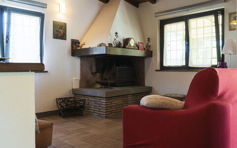 Il Casaletto: Cornice, Mobilia, Proprietà, Finestra, Costruzione, Legna, Pianta Della Casa, Pianta, Soggiorno, Interior Design