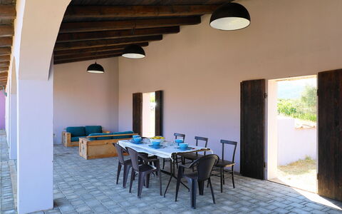 Oliviola: Proprietà, Costruzione, Camera, Casa, Tavolo, Architettura, Mobilia, Interior Design, Immobiliare, Pavimento