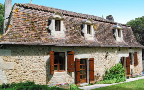 La Borie: Pianta, Costruzione, Finestra, Proprietà, Casa, Legna, Cielo, Albero, Porta, Lotto