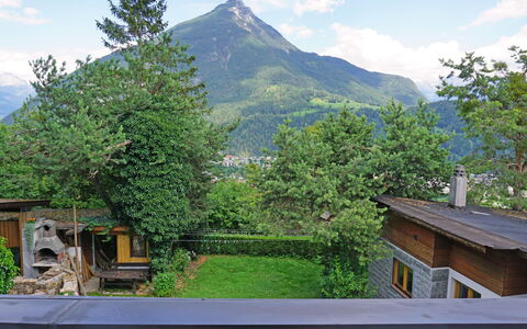 Anich: Nube, Cielo, Pianta, Montagna, Proprietà, Costruzione, Ecoregione, Foglia, Paesaggio Naturale, Albero