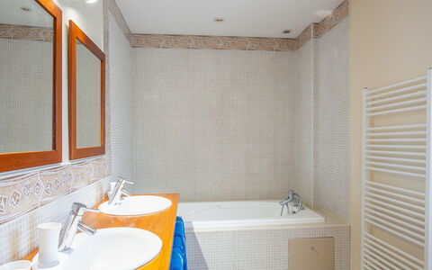 Balade Océane: Idraulico Fixture, Specchio, Rubinetto, Proprietà, Lavello, Vasca Da Bagno, Lavandino Del Bagno, Bagno