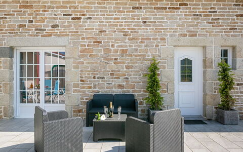 Villa Mor-Eol: Pianta, Proprietà, Costruzione, Mobilia, Finestra, Manto Stradale, Muratura, Brick, Interior Design, Pianta Della Casa