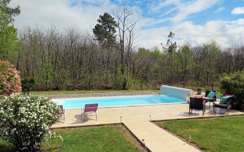 Au Cayroux: Nube, Acqua, Pianta, Cielo, Piscina, Paesaggio Naturale, Shade, Lotto, Albero, Tempo Libero