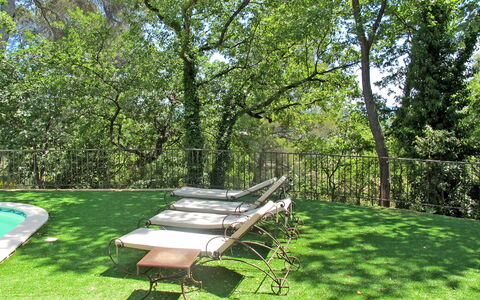 L'Esquirou: Pianta, Comunita 'Impianto, Verde, Albero, Shade, Paesaggio Naturale, Mobili Da Esterno, Panchina, Erba, Tempo Libero