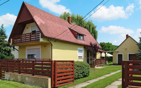 Emi: Casa, Proprietà, Casa, Villetta, Costruzione, Zona Residenziale, Immobiliare, Tetto, Quartiere, Architettura