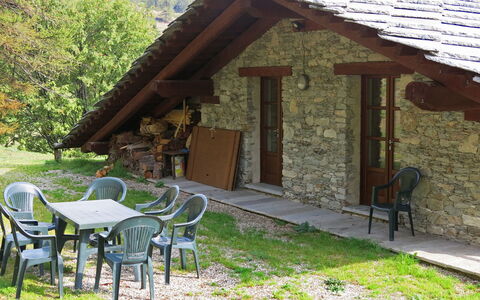 Casot Pra la Funt: Proprietà, Pianta, Mobilia, Costruzione, Tavolo, Thatching, Finestra, Legna, Sedia, Villetta