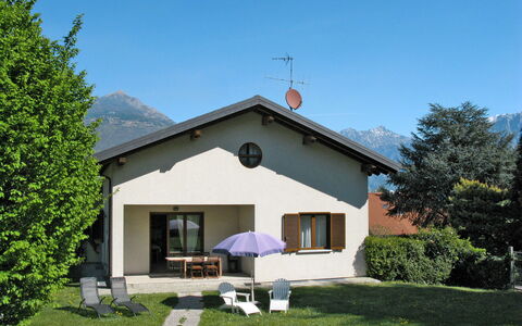 Lucrezia: Casa, Proprietà, Casa, Costruzione, Immobiliare, Zona Residenziale, Tetto, Villetta, Lotto, Architettura