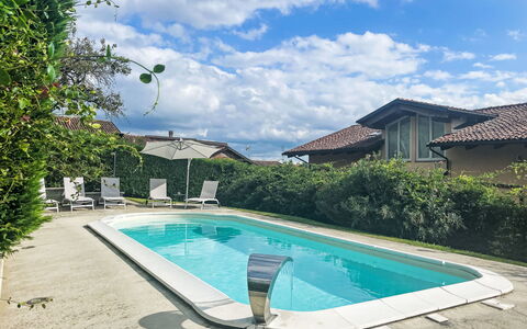 Villa Felice: Piscina, Casa, Casa, Materiale Composito, Mobili Da Esterno, Ricorrere, Shade, Estate, Hacienda, Landscaping