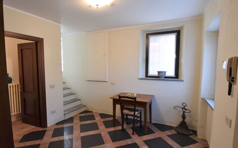 La Corte Bricca (Casa Padronale): Camera, Proprietà, Pavimento, Costruzione, Latifoglie, Mobilia, Interior Design, Soffitto, Casa, Parete