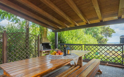 Casa Daniela (Gam310): Proprietà, Deck, Immobiliare, Camera, Casa, Costruzione, Portico, Mobilia, Color Legno, Latifoglie