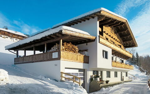 Stumm im Zillertal 647: Casa, Proprietà, Architettura, Costruzione, Inverno, Neve, Casa, Immobiliare, Tetto, Cielo