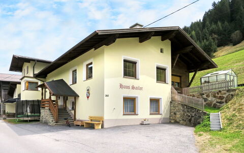 Kappl 794: Proprietà, Casa, Casa, Costruzione, Immobiliare, Architettura, Zona Residenziale, Tetto, Quartiere, Villetta