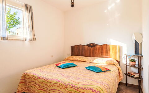 Casa Kiwi: Piscina, Catena Montuosa, Eco Hotel, Ricorrere, Estate, Valle, Villa, Landscaping, Resort Citta ', Backyard