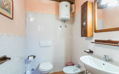 Alloggio:&nbsp;Borgo Cerbaiola 650.2