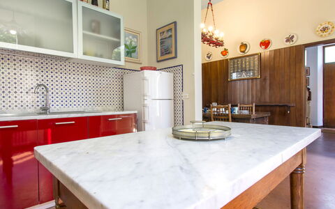 Tamerici: Controsoffitto, Camera, Proprietà, Mobilia, Cucina, Costruzione, Interior Design, Casa, Pavimento, Cabinetry