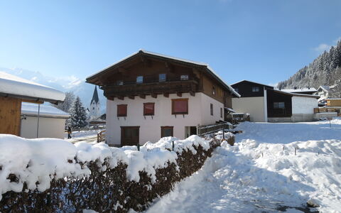 Liftblick: Cielo, Neve, Costruzione, Proprietà, Finestra, Casa, Pendenza, Nube, Albero, Montagna