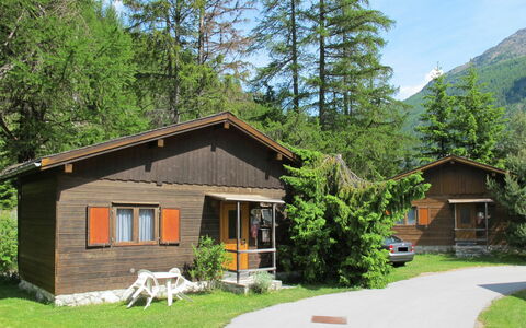 Saas-Balen 636: Pianta, Costruzione, Cielo, Finestra, Albero, Casa, Montagna, Lotto, Paesaggio Naturale, Larice