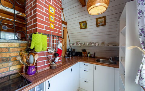 Lake & Rest: Cabinetry, Proprietà, Mobilia, Controsoffitto, Costruzione, Legna, Interior Design, Cucina, Pavimento, Pavimentazione