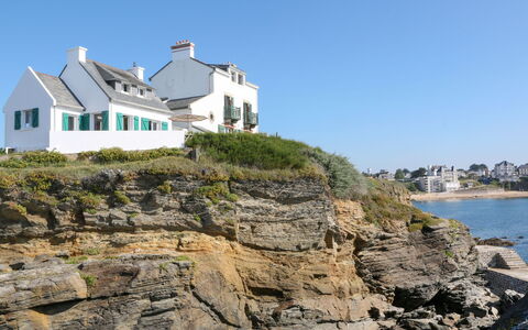 Les Roches: Proprietà, Promontorio, Scogliera, Costa, Mare, Roccia, Riva, Costiera E Morfologie Oceanic, Casa, Klippe