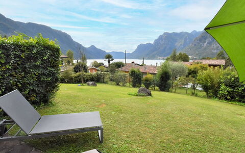 Lago D'Idro 650: Nube, Cielo, Pianta, Montagna, Giorno, Proprietà, Verde, Azzurro, Paesaggio Naturale, Albero