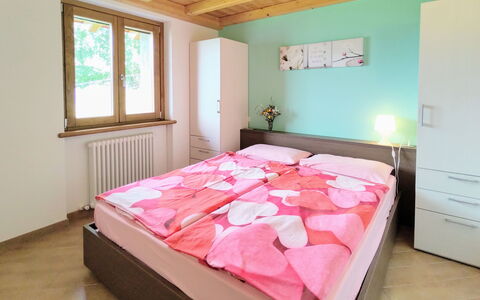 Il Nido D'Aquila (Grv635): Legna, Comfort, Interior Design, Finestra, Costruzione, Pavimento, Pavimentazione, Telaio Del Letto, Latifoglie