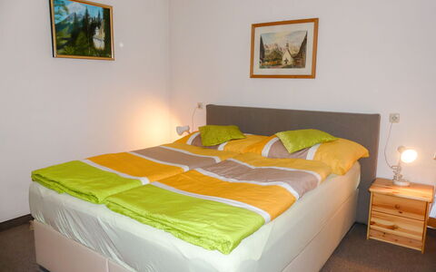 Eusch: Mobilia, Proprietà, Costruzione, Comfort, Cornice, Tessile, Telaio Del Letto, Legna, Cuscino, Interior Design