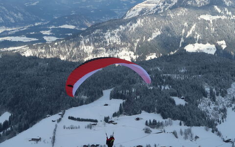 Lehen: Montagna, Neve, Pendenza, Attrezzatura Sportiva, Highland, Albero, Terreno