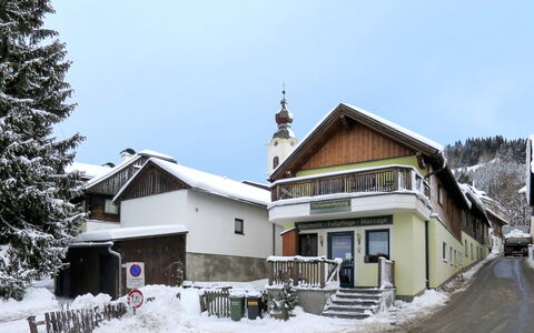 Margit: Neve, Inverno, Proprietà, Casa, Casa, Tetto, Costruzione, Cielo, Albero, Architettura