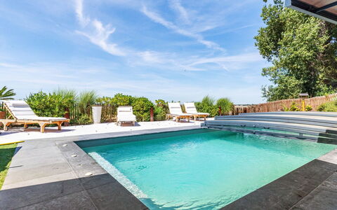 Indigo-Vue Mer et Piscine Chauffée: Pianta, Comunita 'Impianto, Veicolo, Cielo, Auto, Albero, Erba, Vegetazione, Lotto