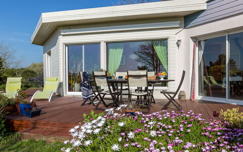 Villa Panorama Mer: Tavolo, Mobilia, Sedia, Shade, Tovaglia, Immobiliare, Legna, Albero, Mobili Da Esterno, Tempo Libero