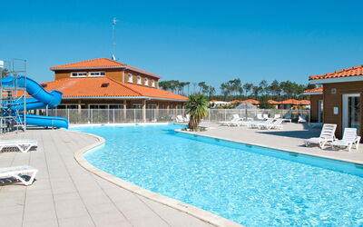 Parentis en Born 699: Piscina, Proprietà, Centro Ricreativo, Costruzione, Ricorrere, Tempo Libero, Vacanza, Cittadina, Immobiliare, Casa
