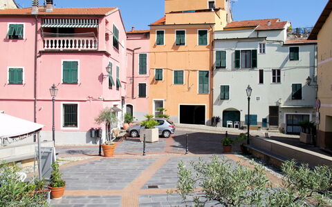 Danese: Pianta, Cielo, Costruzione, Finestra, Proprietà, Urban Design, Zona Residenziale, Quartiere, Condominio, Immobiliare