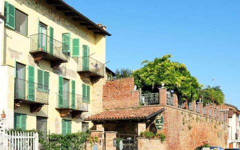 Il Ghiro: Proprietà, Casa, Costruzione, Quartiere, Cittadina, Zona Residenziale, Architettura, Immobiliare, Casa, Balcone