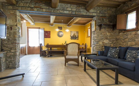 Daussiè: Proprietà, Costruzione, Camera, Interior Design, Mobilia, Soggiorno, Casa, Immobiliare, Casa, Atrio